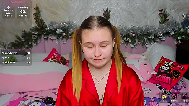 MilanaXHoney's cam snapshot