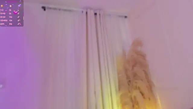 CrystalWw's cam snapshot