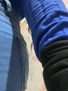 Cuckold-masters-dog's cam snapshot