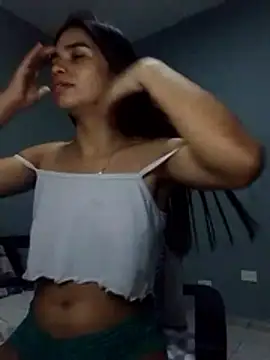 morenaus2025's cam snapshot