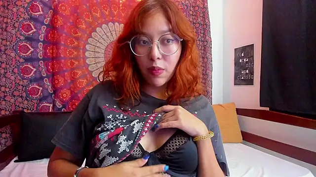 _Moon_Johnson's cam snapshot