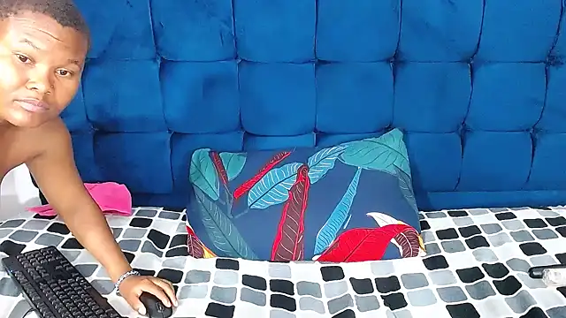 AriesCake's cam snapshot