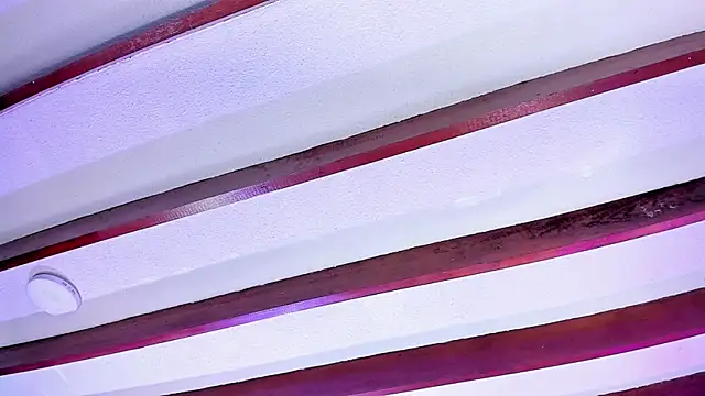 Issa_Clark01's cam snapshot