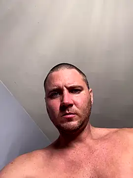 Brando2585 live sex cam