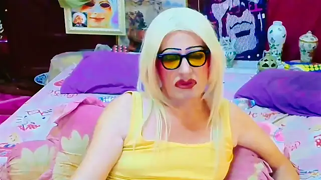 horni4luv's cam snapshot