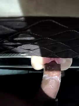 Renatomendes07H live sex cam