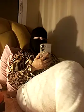 LONA-_-'s cam snapshot