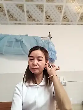 Sexy-ladyboobs20's cam snapshot