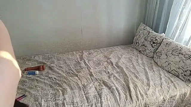 HedyContras's cam snapshot