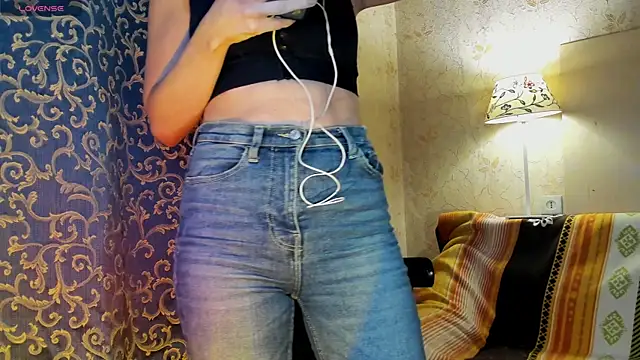 JamieAomi live sex cam