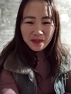 emini-xx's cam snapshot