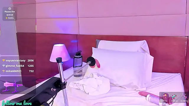 zyle_boobs's cam snapshot