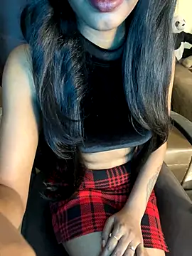 its_ur_flora's cam snapshot