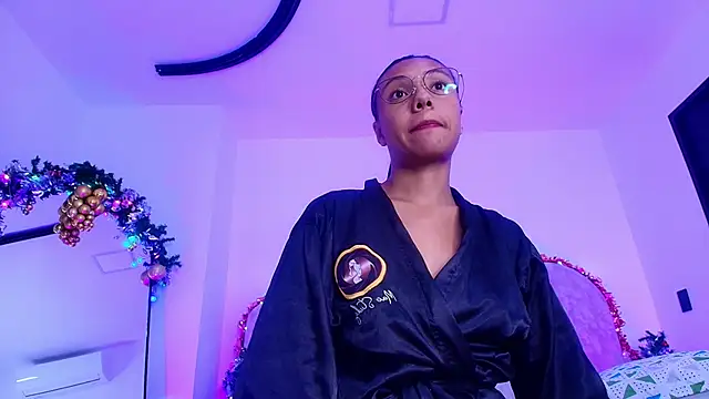 naomi_kyse live sex cam