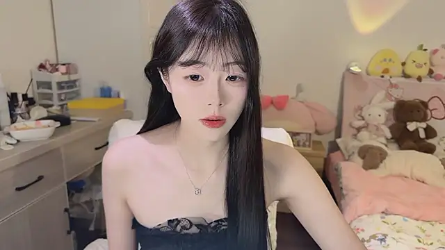 Onecutelittle's cam snapshot