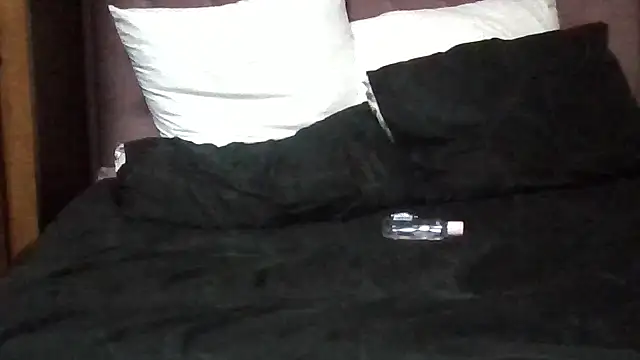 ShooingBunch live sex cam