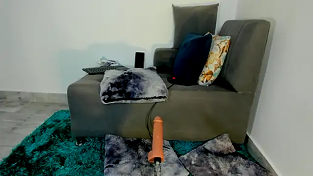 Amelie_hills02's cam snapshot