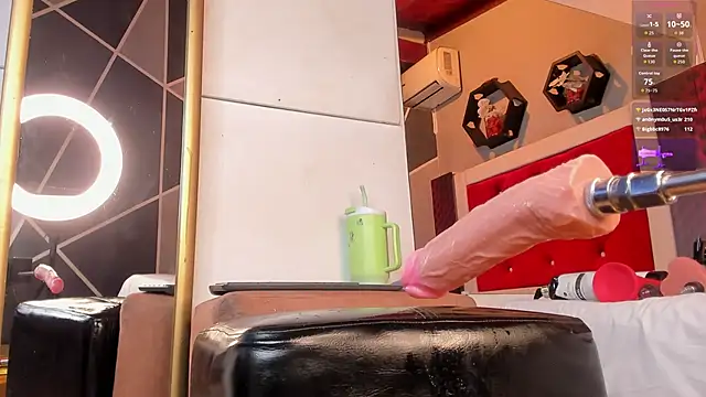 BritannyClaire live sex cam