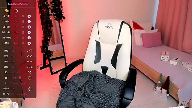 love_insidee's cam snapshot