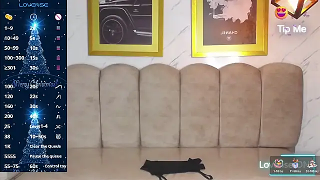 _Charlotte_v's cam snapshot