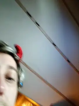 j_hollywood91's cam snapshot