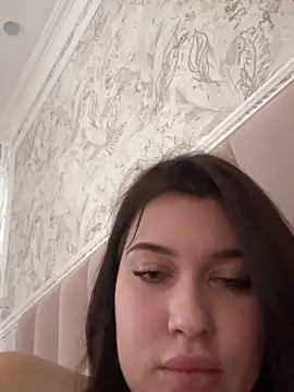 KikiWatson live sex cam