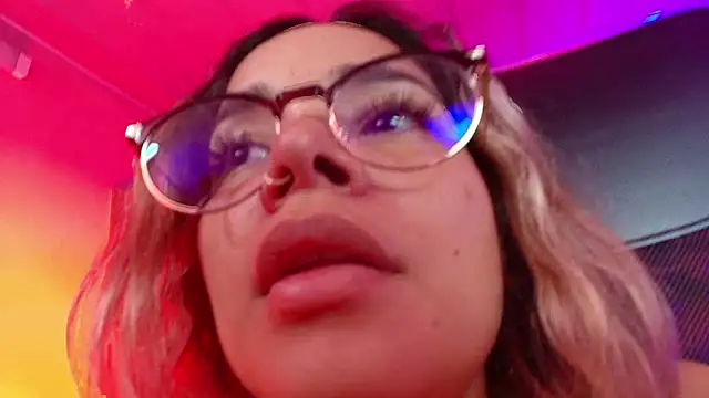 Olivia_Fox69's cam snapshot