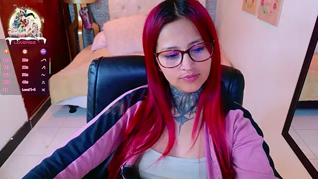 meghan_nill's cam snapshot