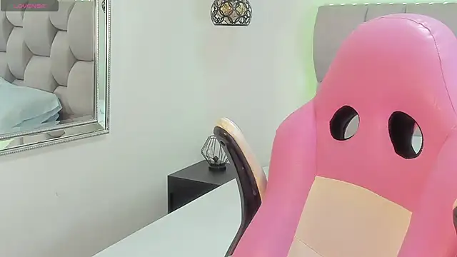 Zoe_Cambell's cam snapshot