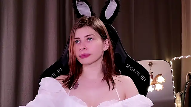 inside_tori's cam snapshot