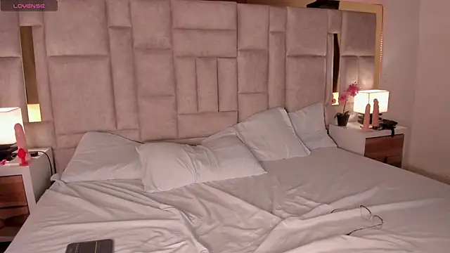 Lea_Hunter_'s cam snapshot