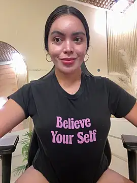 TS-SimplyTheBest live sex cam