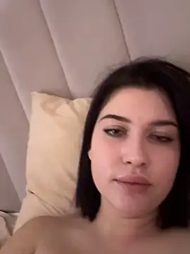 KikiWatson's cam snapshot