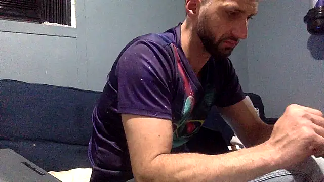 sexyhotstud12 live sex cam