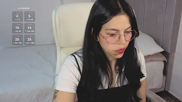 Eliie_Ruizz's cam snapshot