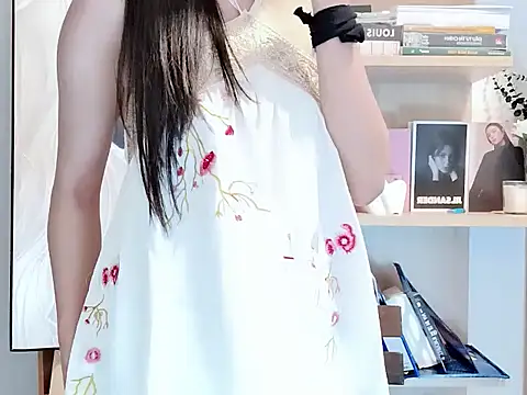 Lush-Office's cam snapshot