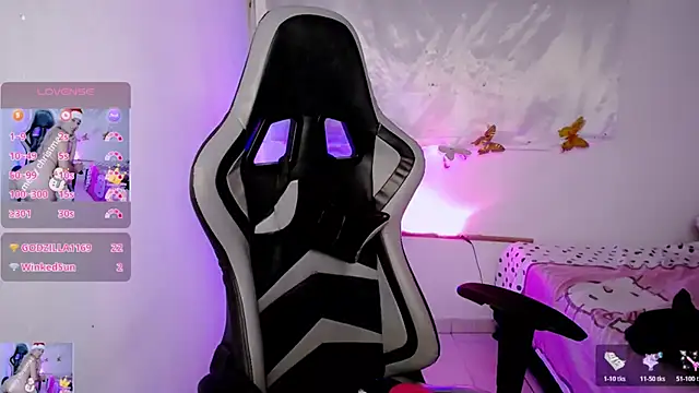 ninatiny's cam snapshot