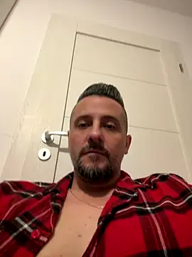 InsaneMattt's cam snapshot