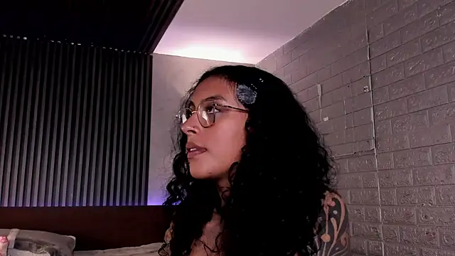 magic_marg's cam snapshot