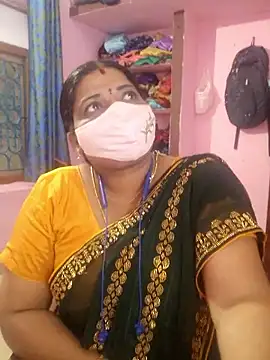 lathikaqueentamil's cam snapshot