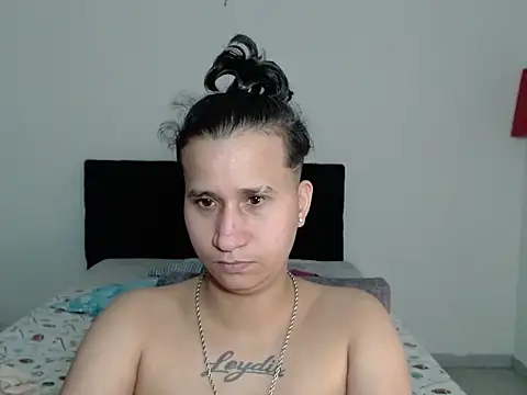 Im_Milan_Rs's cam snapshot