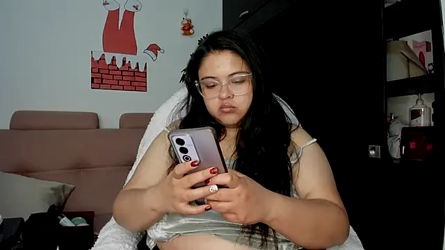 lizzie_c's cam snapshot