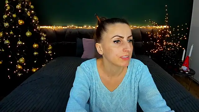 Rebecca_Diamond's cam snapshot