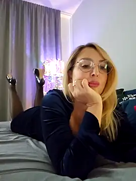 MariaRichi_'s cam snapshot