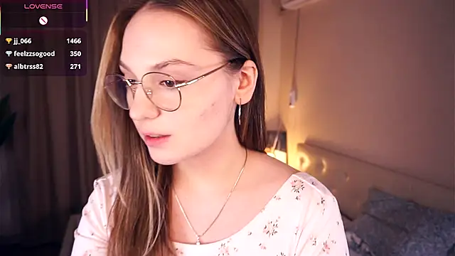 NguyetHankey live sex cam