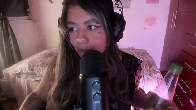 StephaniFox's cam snapshot