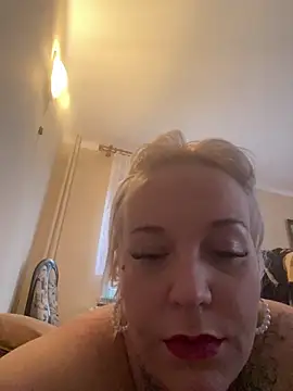 BellaBunny0's cam snapshot