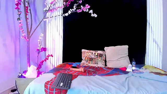 Aliyah_Brooks_cr's cam snapshot