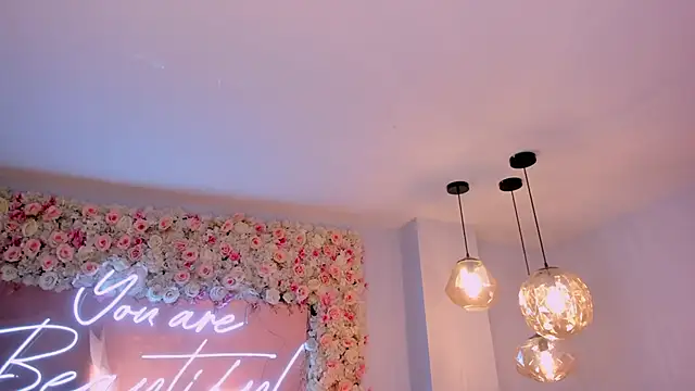 ErikaBenz_'s cam snapshot