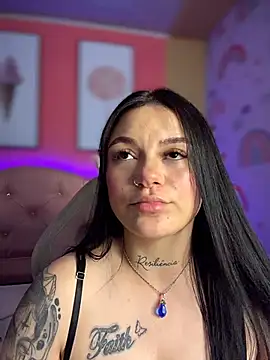 Megaan__More's cam snapshot